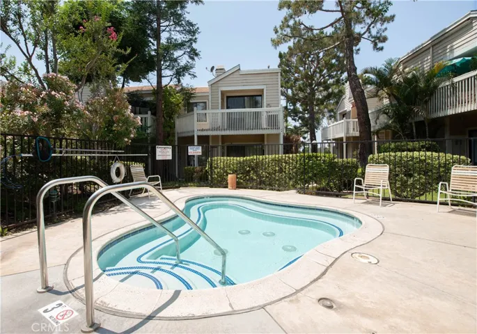 4900 N Grand Avenue 234, Covina, California 91724