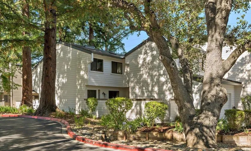 111 Strathmore Place, Los Gatos, California 95032