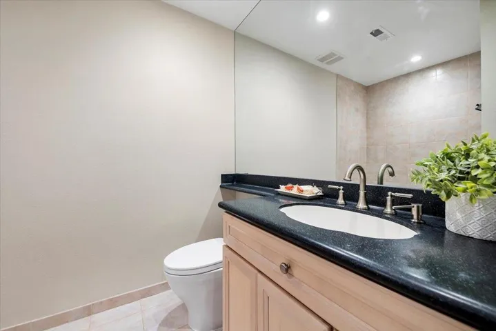 111 Strathmore Place, Los Gatos, California 95032