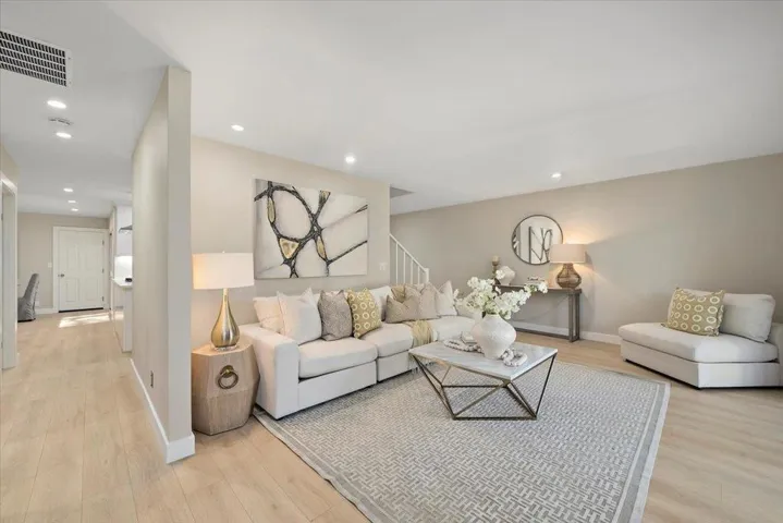 111 Strathmore Place, Los Gatos, California 95032