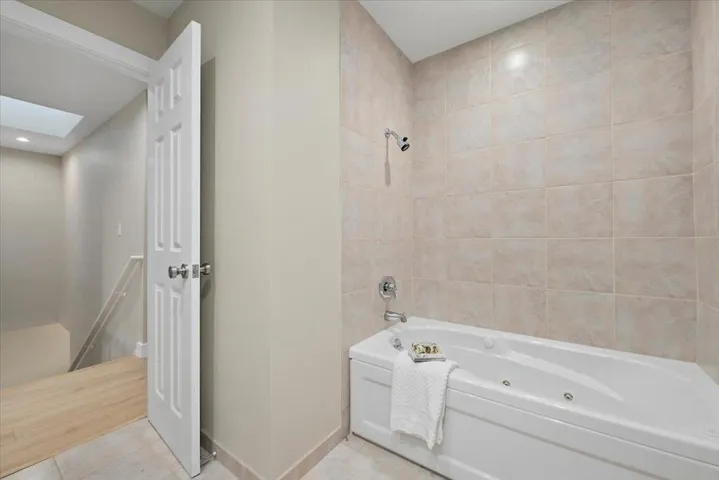 111 Strathmore Place, Los Gatos, California 95032