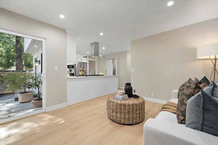 111 Strathmore Place, Los Gatos, California 95032