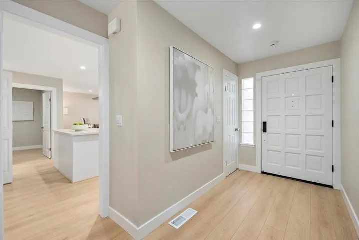 111 Strathmore Place, Los Gatos, California 95032