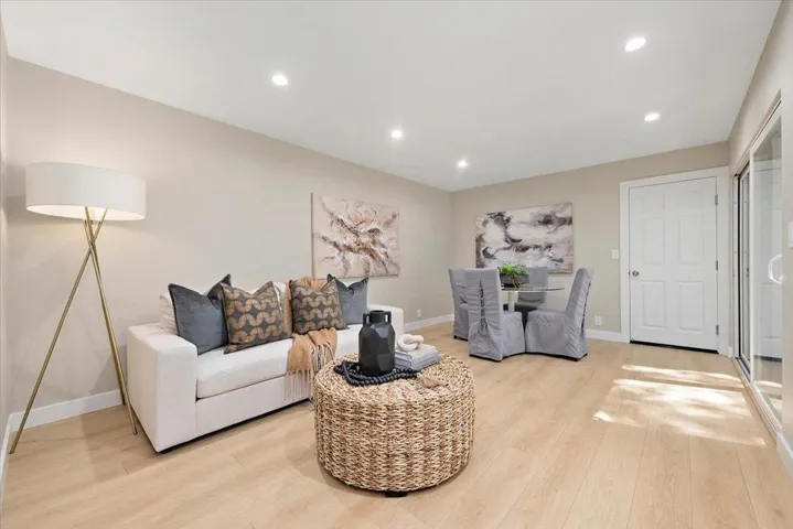111 Strathmore Place, Los Gatos, California 95032