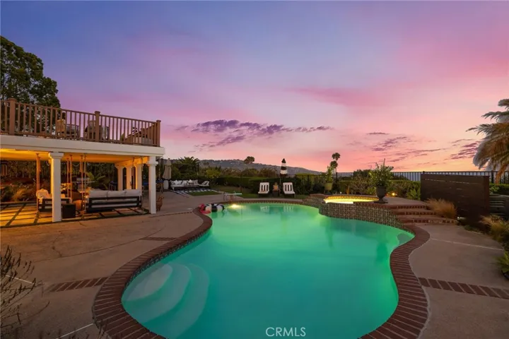 6890 Vallon Drive, Rancho Palos Verdes, California 90275