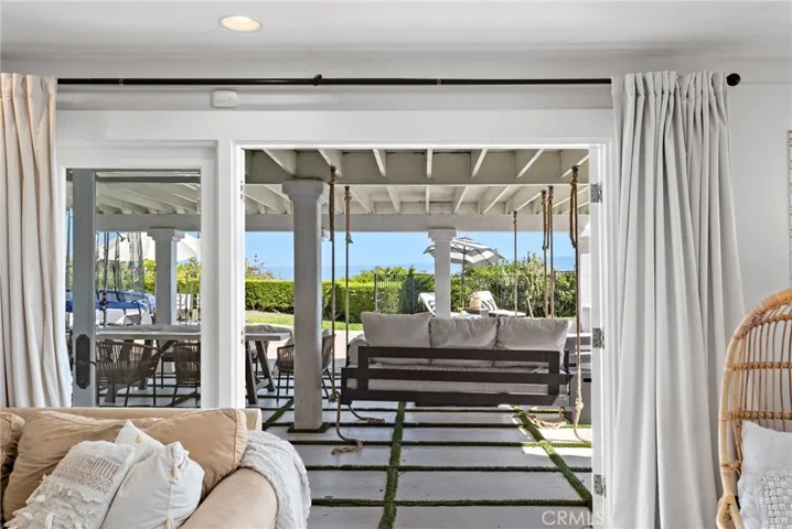 6890 Vallon Drive, Rancho Palos Verdes, California 90275