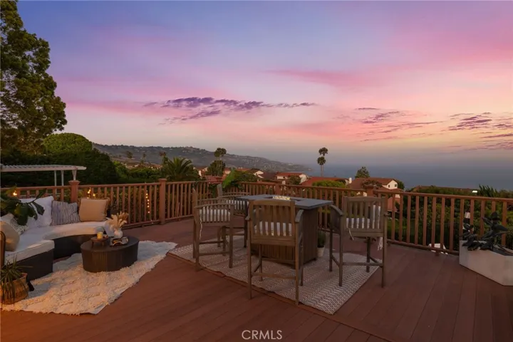 6890 Vallon Drive, Rancho Palos Verdes, California 90275