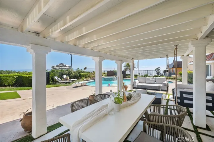 6890 Vallon Drive, Rancho Palos Verdes, California 90275
