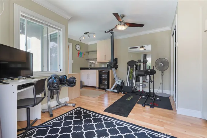 1624 Cleveland Road, Glendale, California 91202