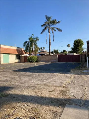 444 W Foothill Boulevard, Rialto, California 92376