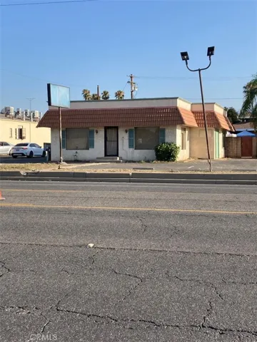 444 W Foothill Boulevard, Rialto, California 92376