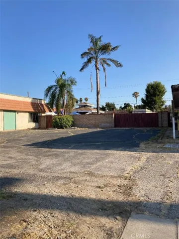 444 W Foothill Boulevard, Rialto, California 92376