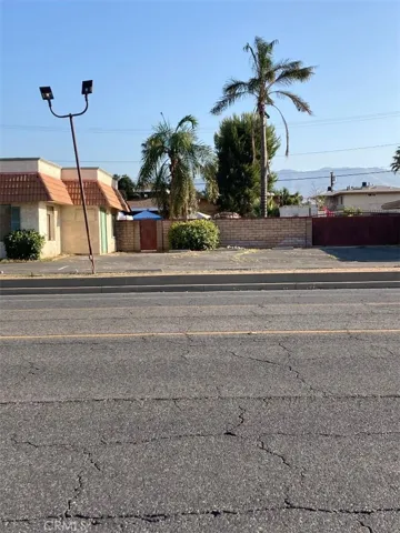444 W Foothill Boulevard, Rialto, California 92376