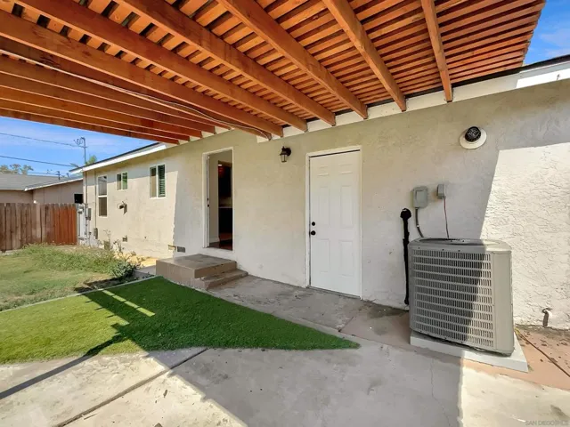 704 El Monte Rd, El Cajon, California 92020