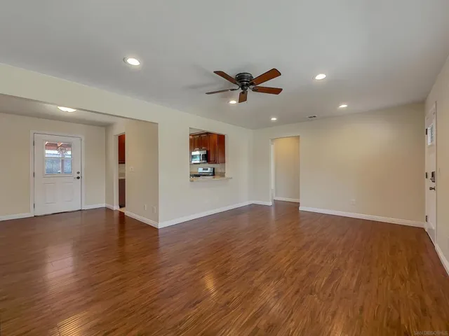 704 El Monte Rd, El Cajon, California 92020