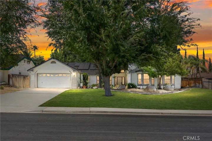 6508 Highland Knolls Drive, Bakersfield, California 93306
