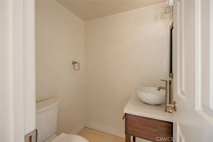 7524 Corbin Avenue 4, Reseda, California 91335