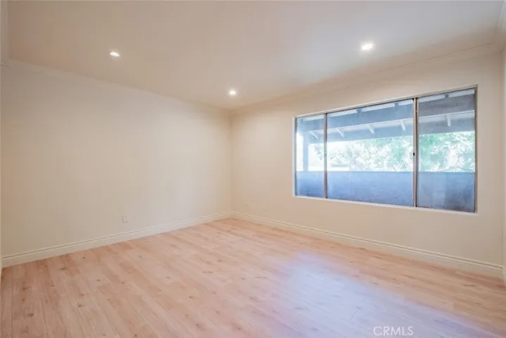 7524 Corbin Avenue 4, Reseda, California 91335