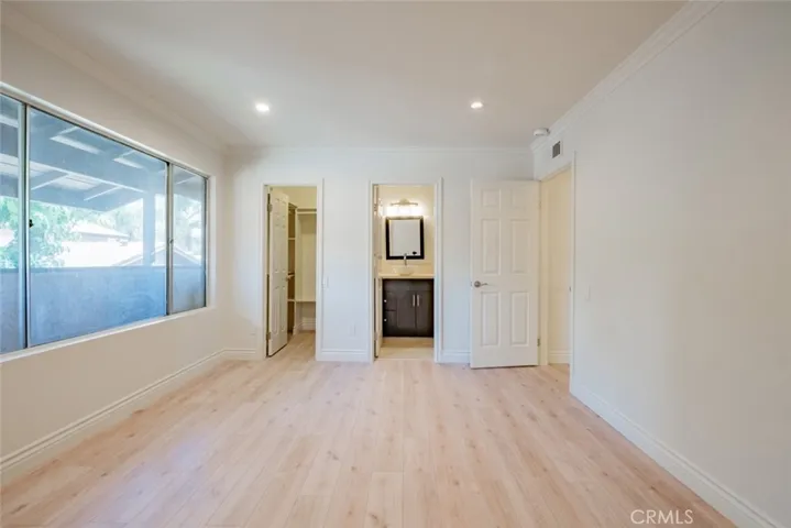 7524 Corbin Avenue 4, Reseda, California 91335