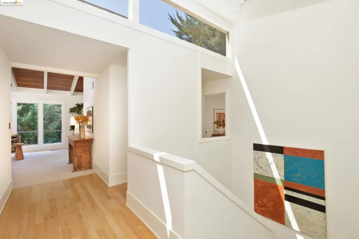 8030 Shepherd Canyon Rd, Oakland, California 94611
