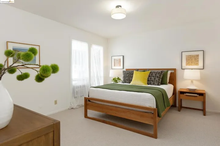 8030 Shepherd Canyon Rd, Oakland, California 94611