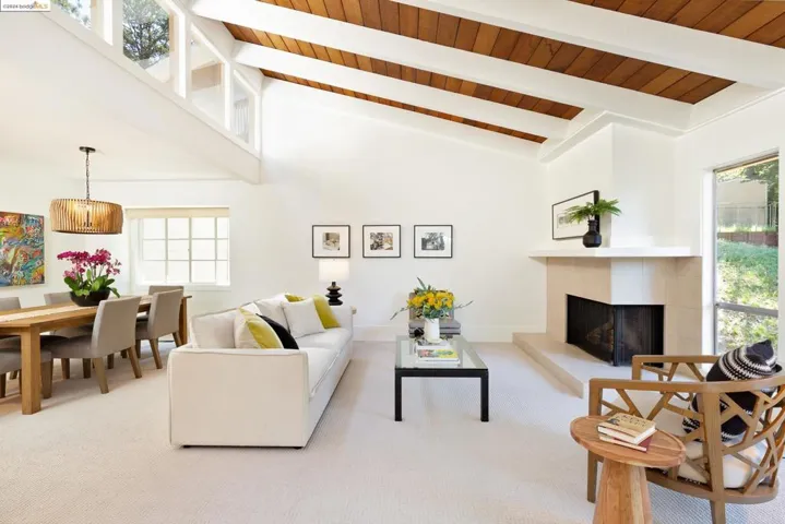 8030 Shepherd Canyon Rd, Oakland, California 94611