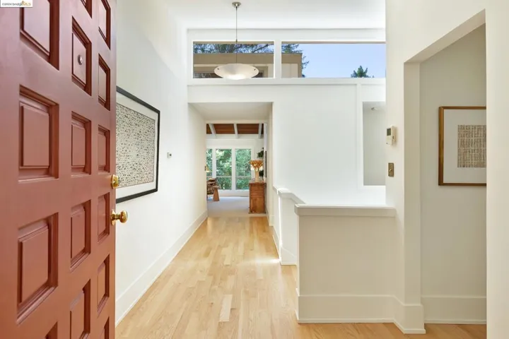 8030 Shepherd Canyon Rd, Oakland, California 94611