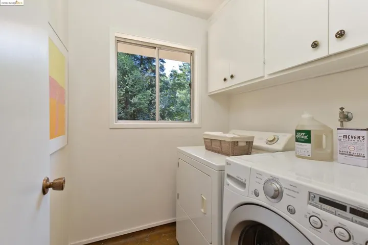 8030 Shepherd Canyon Rd, Oakland, California 94611