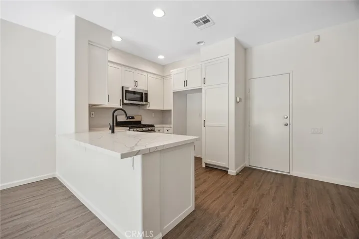 8438 E Cody Way 42, Anaheim Hills, California 92808