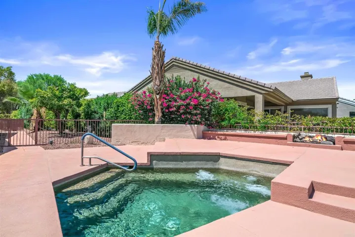 39303 Gleneagles Circle, Palm Desert, California 92211