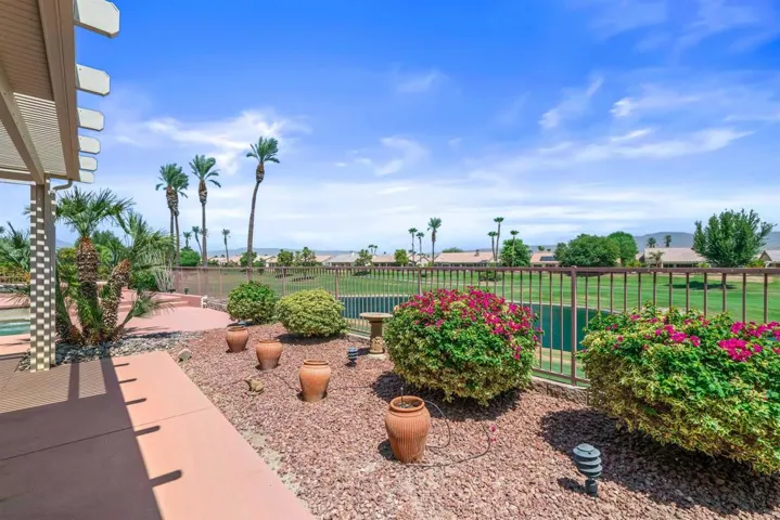 39303 Gleneagles Circle, Palm Desert, California 92211