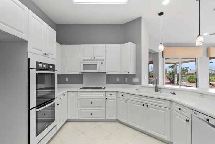 39303 Gleneagles Circle, Palm Desert, California 92211