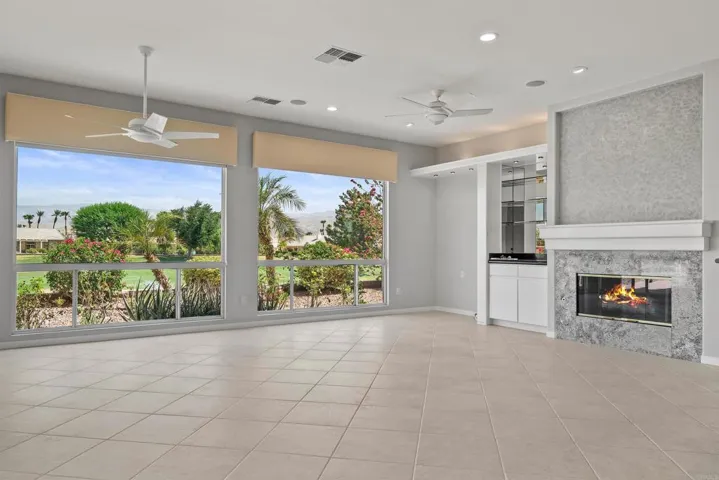 39303 Gleneagles Circle, Palm Desert, California 92211