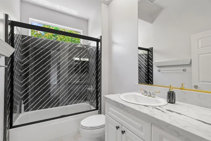 39303 Gleneagles Circle, Palm Desert, California 92211