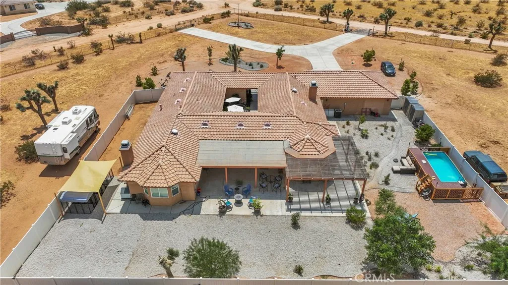 16323 Shirwaun Road, Apple Valley, California 92307 home-pic-44