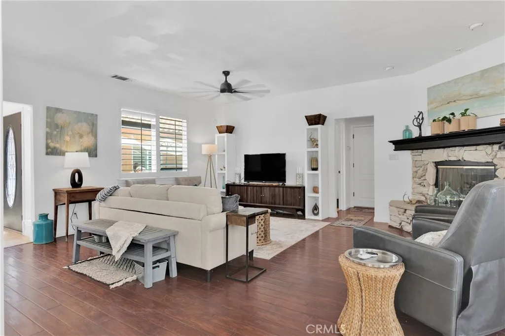 16323 Shirwaun Road, Apple Valley, California 92307 home-pic-6