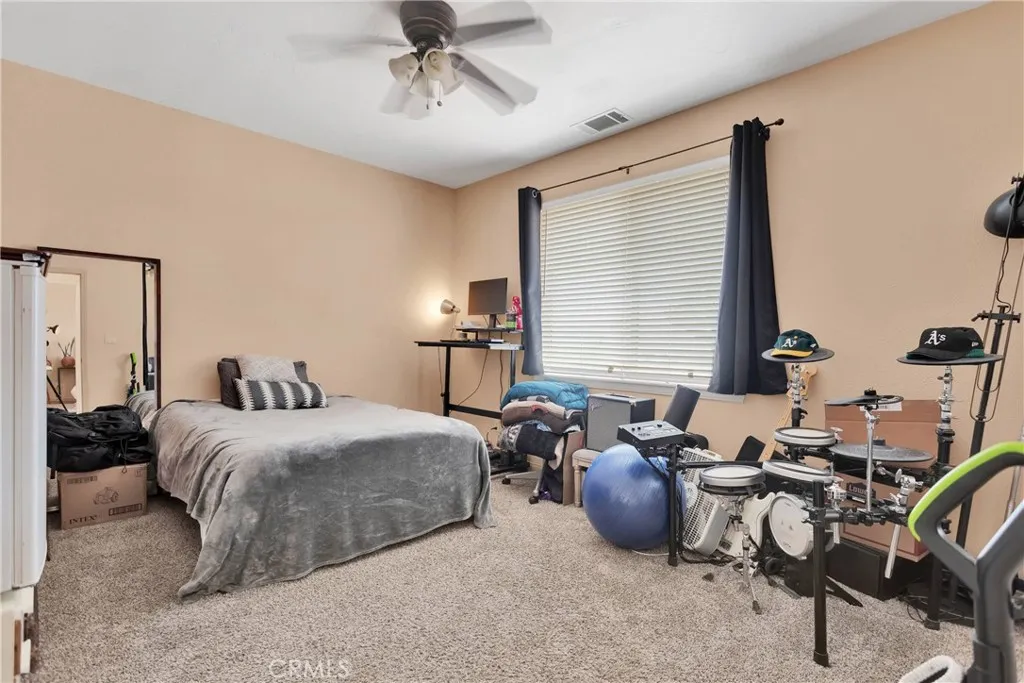 16323 Shirwaun Road, Apple Valley, California 92307 home-pic-31