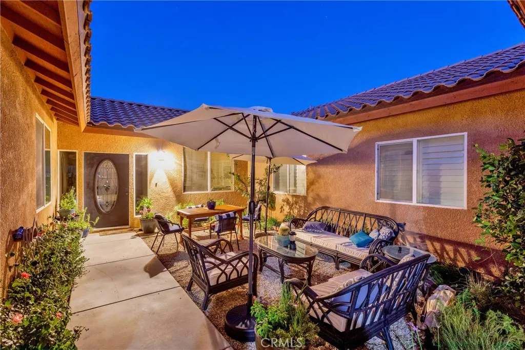 16323 Shirwaun Road, Apple Valley, California 92307 home-pic-54