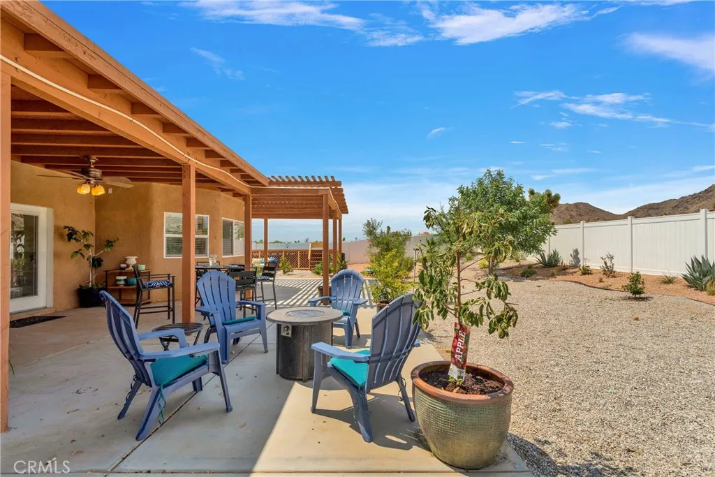 16323 Shirwaun Road, Apple Valley, California 92307 home-pic-41