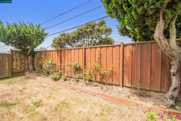 548 Skyline Dr, Daly City, California 94015