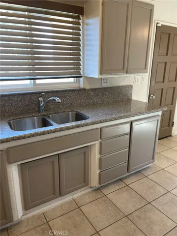 14120 Maricopa Road, Victorville, California 92392