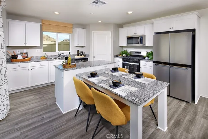 28911 Camaro Drive, Winchester, California 92596