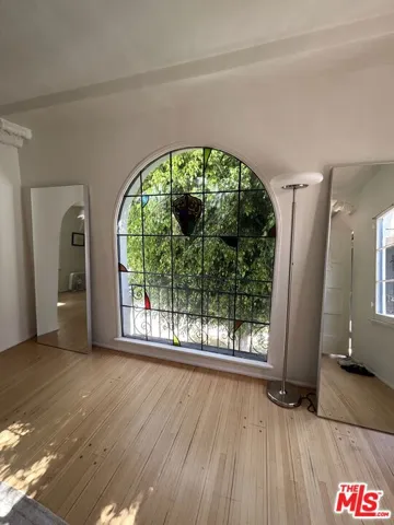 921 S Shenandoah Street, Los Angeles, California 90035