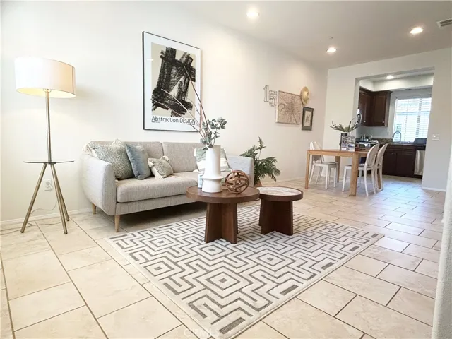 135 Silverado, Irvine, California 92618