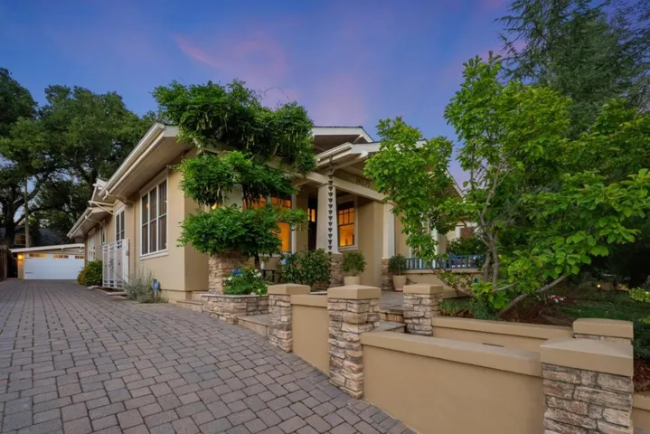20275 La Paloma Avenue, Saratoga, California 95070