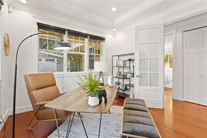 20275 La Paloma Avenue, Saratoga, California 95070