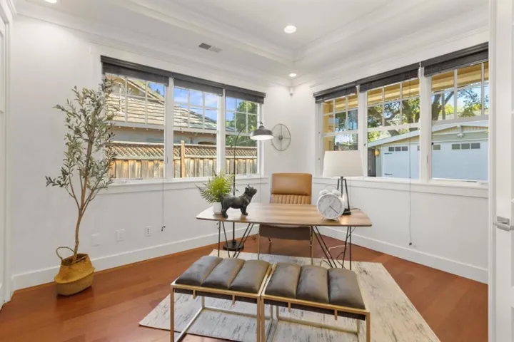 20275 La Paloma Avenue, Saratoga, California 95070