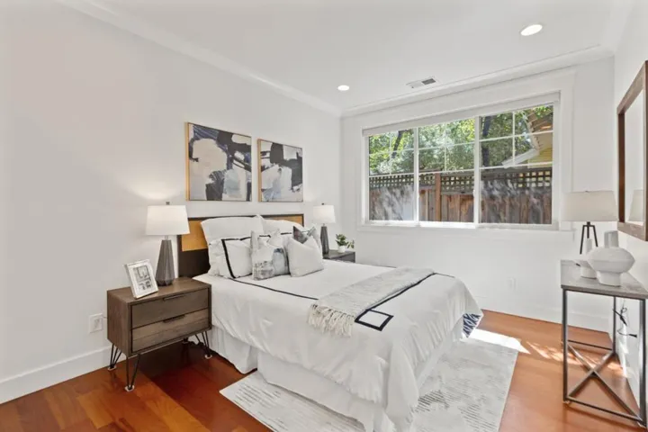 20275 La Paloma Avenue, Saratoga, California 95070