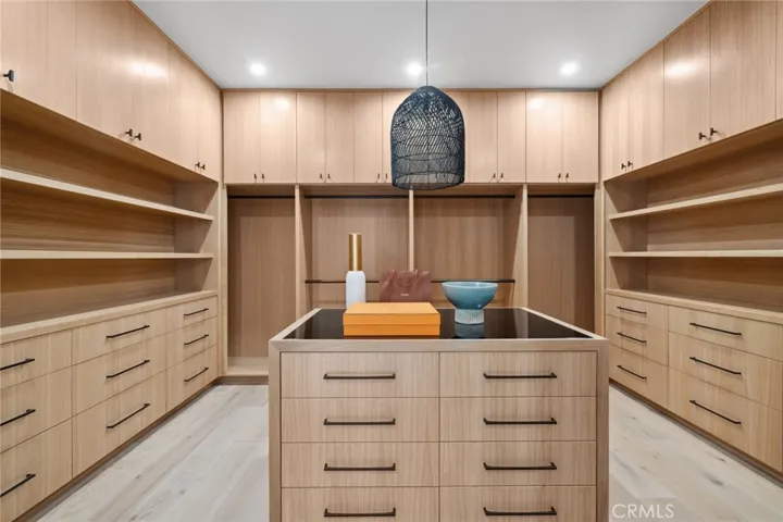 1227 Berkshire Lane, Newport Beach, California 92660