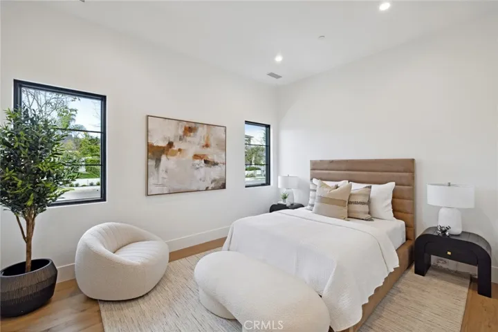 1227 Berkshire Lane, Newport Beach, California 92660